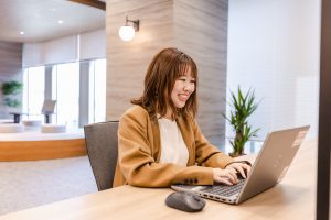 ECサイト運営アシスタント