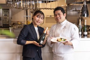 長崎スタジアムシティレストランの接客