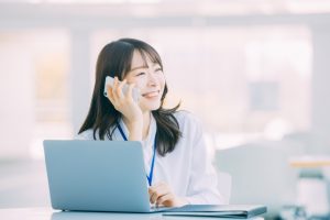 マーケティング事務